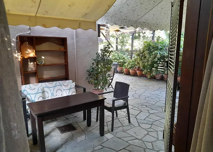 בית הארחה Eleni