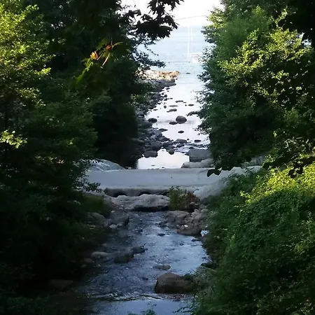 Eleni بيت ضيافة